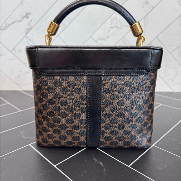 Celine Macadam Blazon 2way Pattern Vanity Bag Triomphe leather Gold BlackVintage - Picture 2 of 12